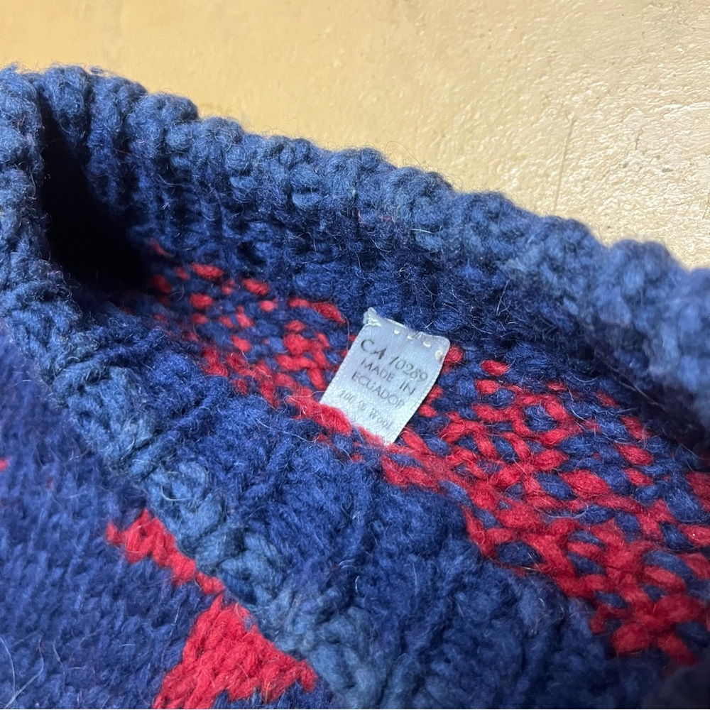 Vintage Unbranded Hand Knit Wool Sweater Red and Blue Sized Medium - Picture 3 of 5